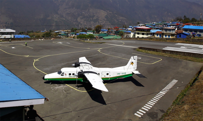 Máy bay chở 22 người mất tích tại Nepal