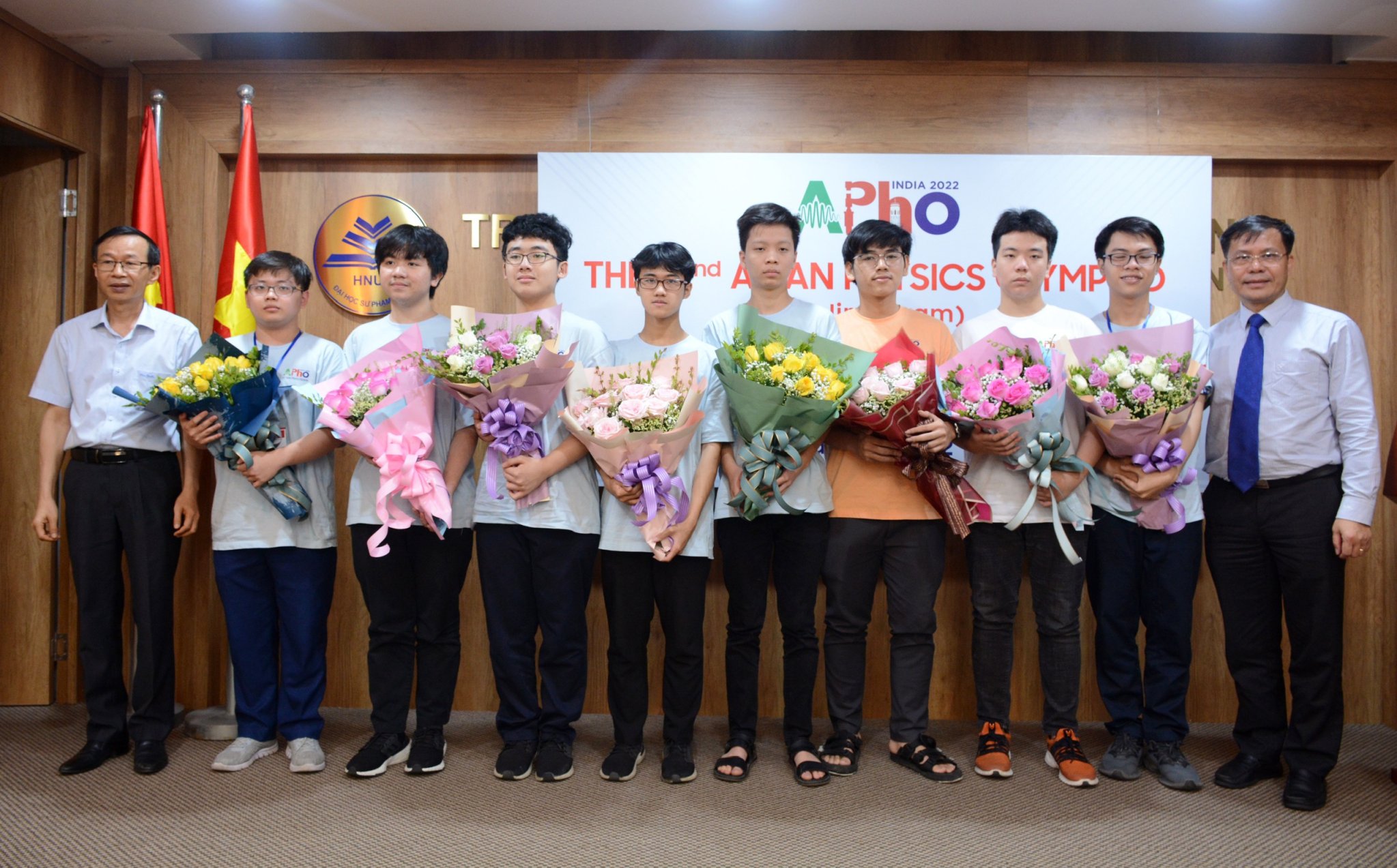 8 8 học sinh Việt Nam đoạt giải tại Olympic Vật lý Châu Á - Thái Bình Dương