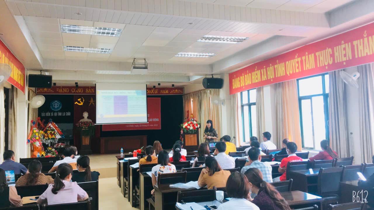 Thành phố Lai Châu Đào tạo, cấp thẻ nhân viên đại lý thu bảo hiểm