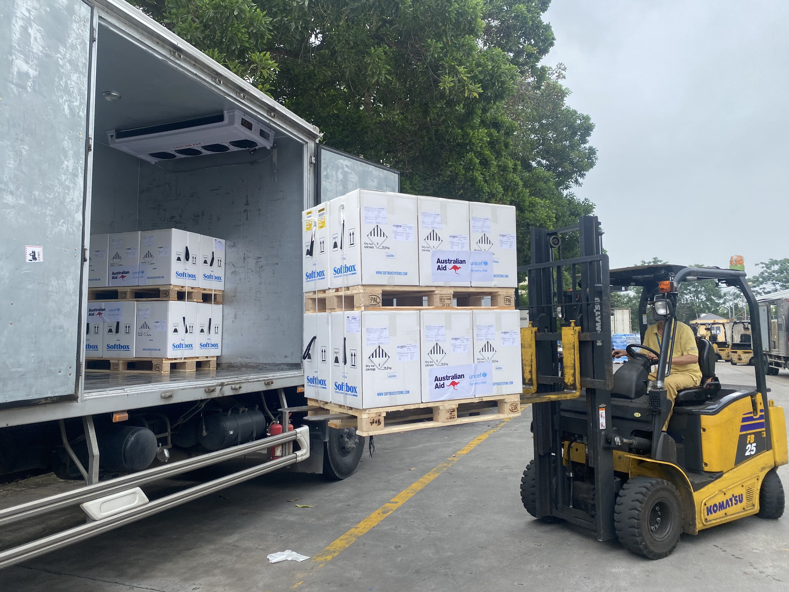 Australia hỗ trợ Việt Nam thêm hơn 7,2 triệu liều vắc-xin COVID-19 cho trẻ em