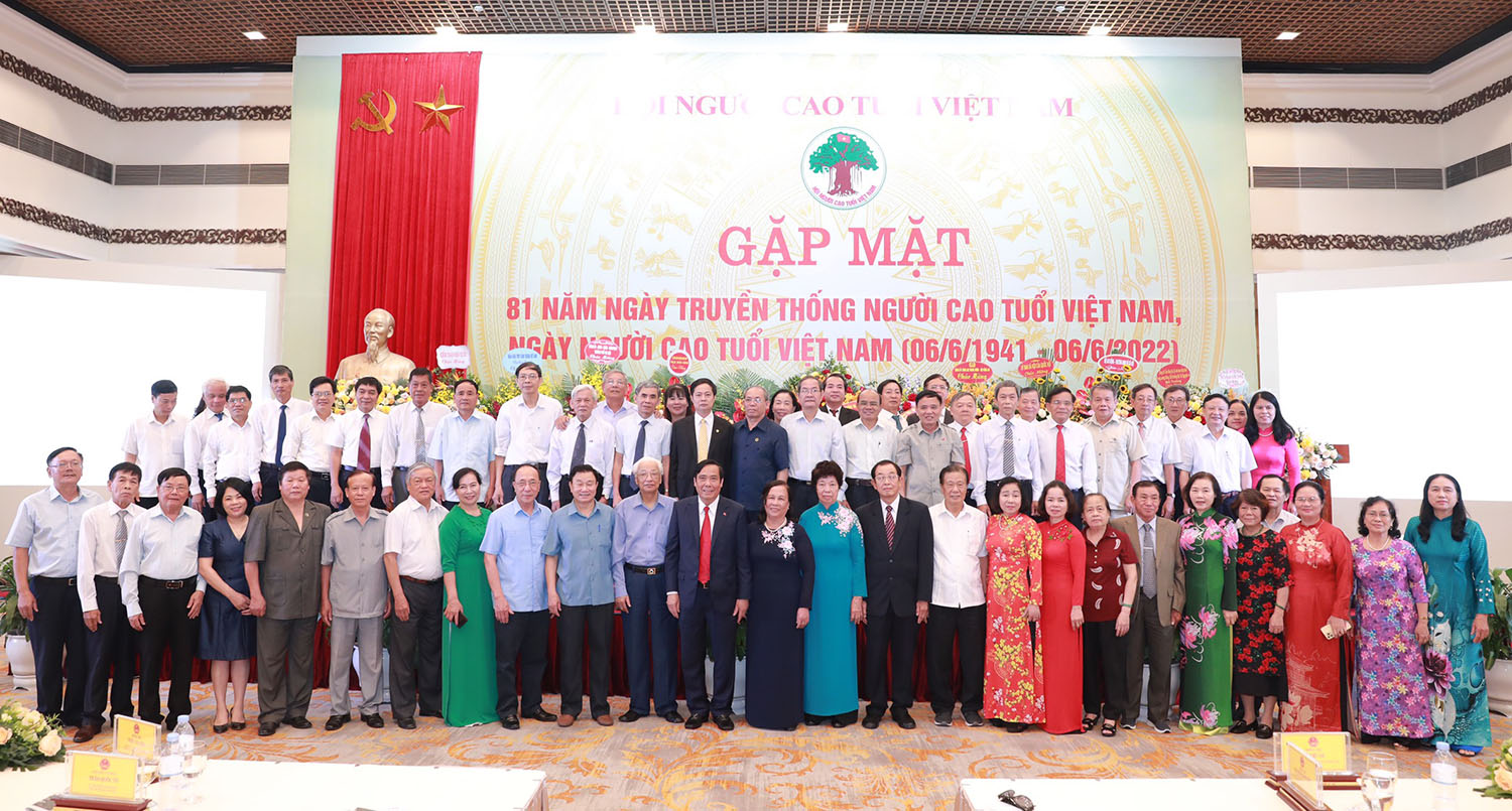 Tô thắm thêm truyền thống “Tuổi cao chí càng cao”