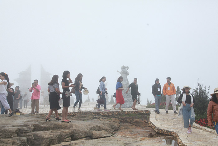 Khám phá cổng trời Ô Quy Hồ