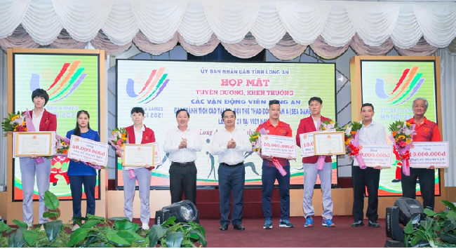 Long An Khen thưởng vận động viên có thành tích cao tại SEA Games 31