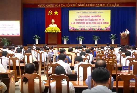 Quảng Nam Tôn vinh điển hình tiêu biểu trong học và làm theo Bác