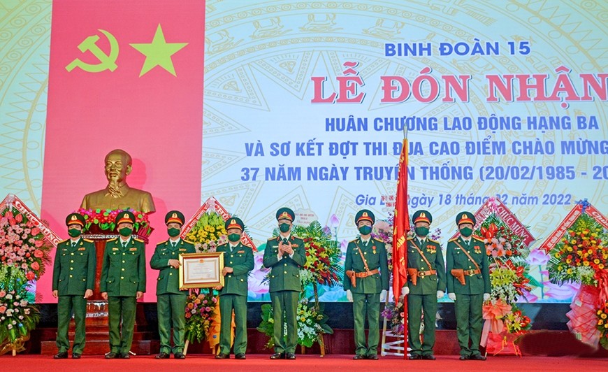 Bài 2 Vượt khó, hướng tới tương lai từ những kinh nghiệm quý