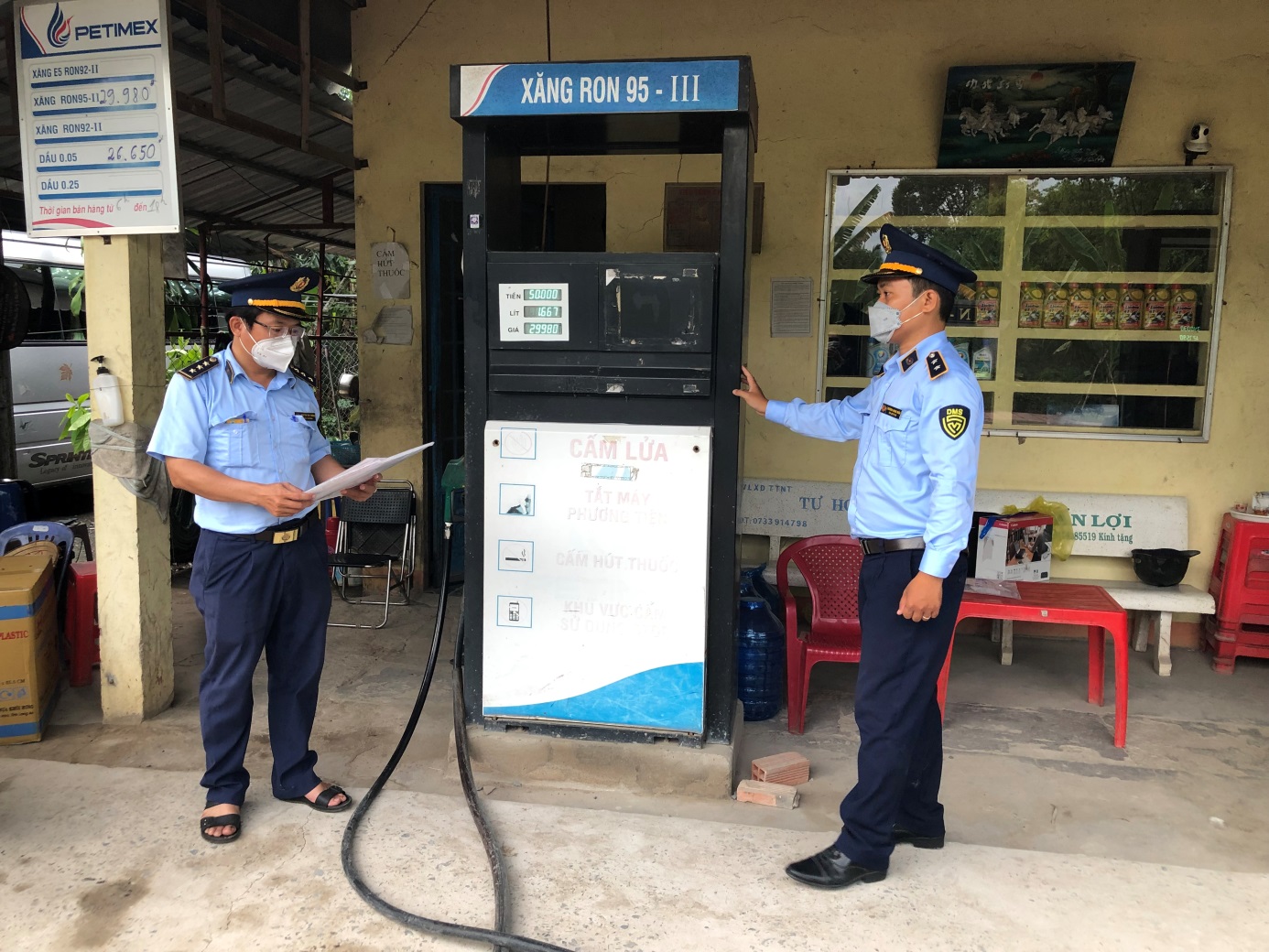 Giấy phép hết hạn vẫn bán xăng dầu bị xử lý như thế nào