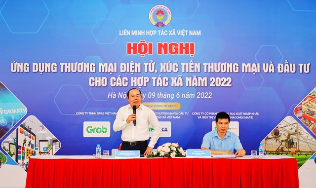 Ứng dụng thương mại điện tử trong hoạt động sản xuất kinh doanh của các hợp tác xã