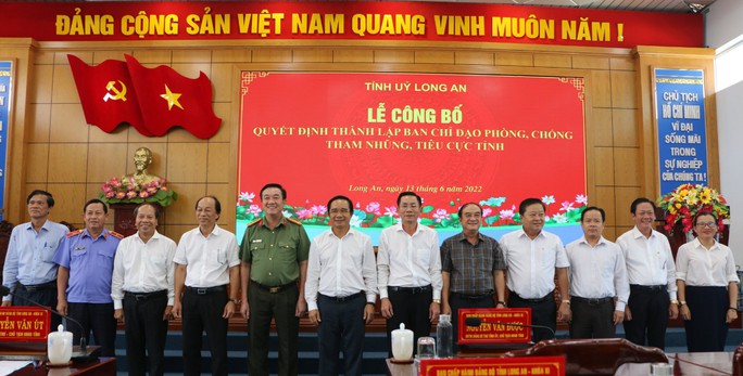 Long An, Đồng Tháp Thành lập Ban chỉ đạo phòng, chống tham nhũng, tiêu cực