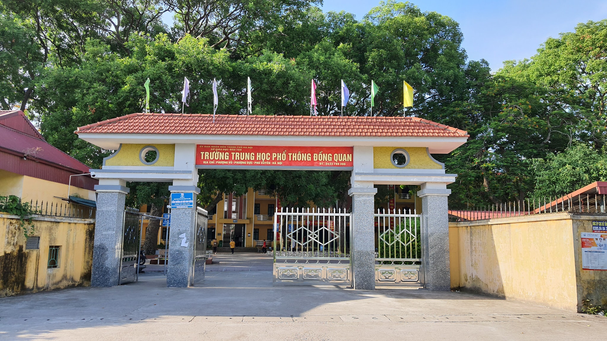 Trường THPT Đồng Quan 40 năm một chặng đường