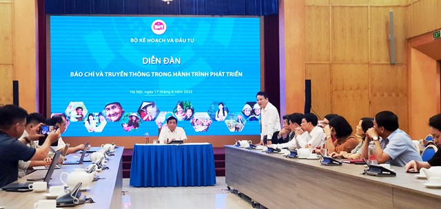 Thông tin đúng, đủ trong hoạt động hoạch định, tham mưu chính sách