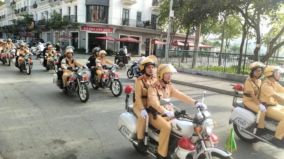 Yên Bái Ra quân cao điểm kiểm tra, xử lý các hành vi vi phạm TTATGT