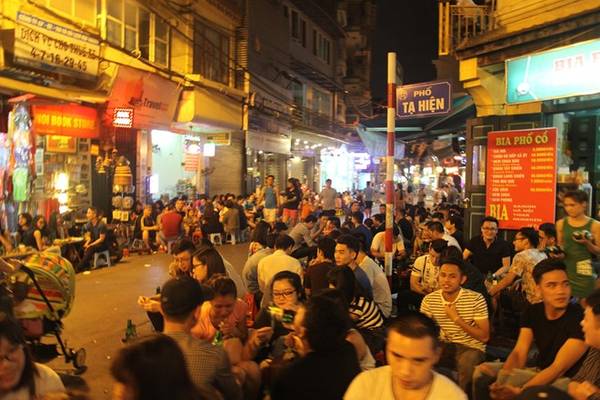“Thắp sáng” kinh tế đêm Hà Nội