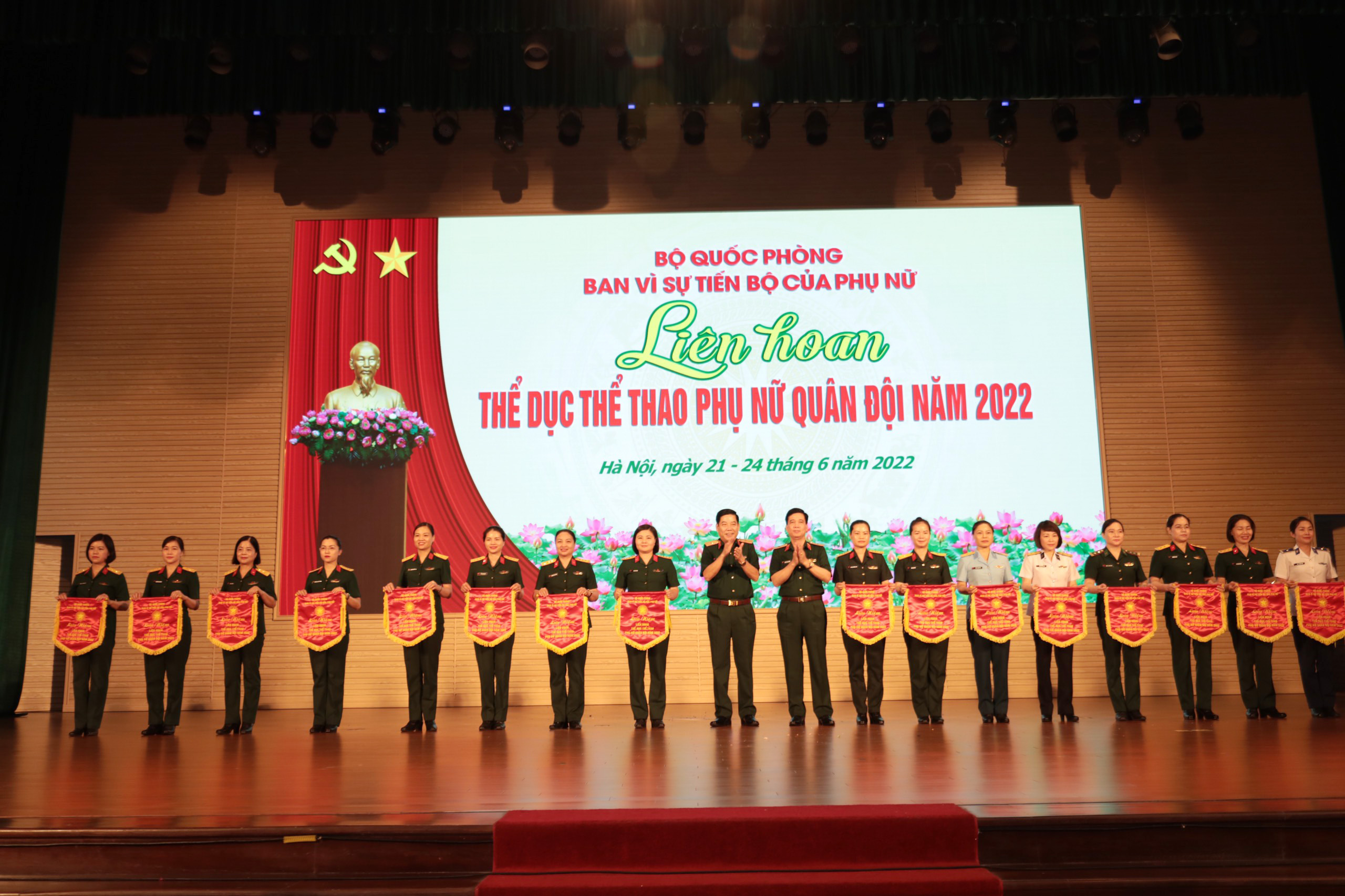 Chính thức diễn ra Liên hoan thể dục thể thao Phụ nữ Quân đội năm 2022