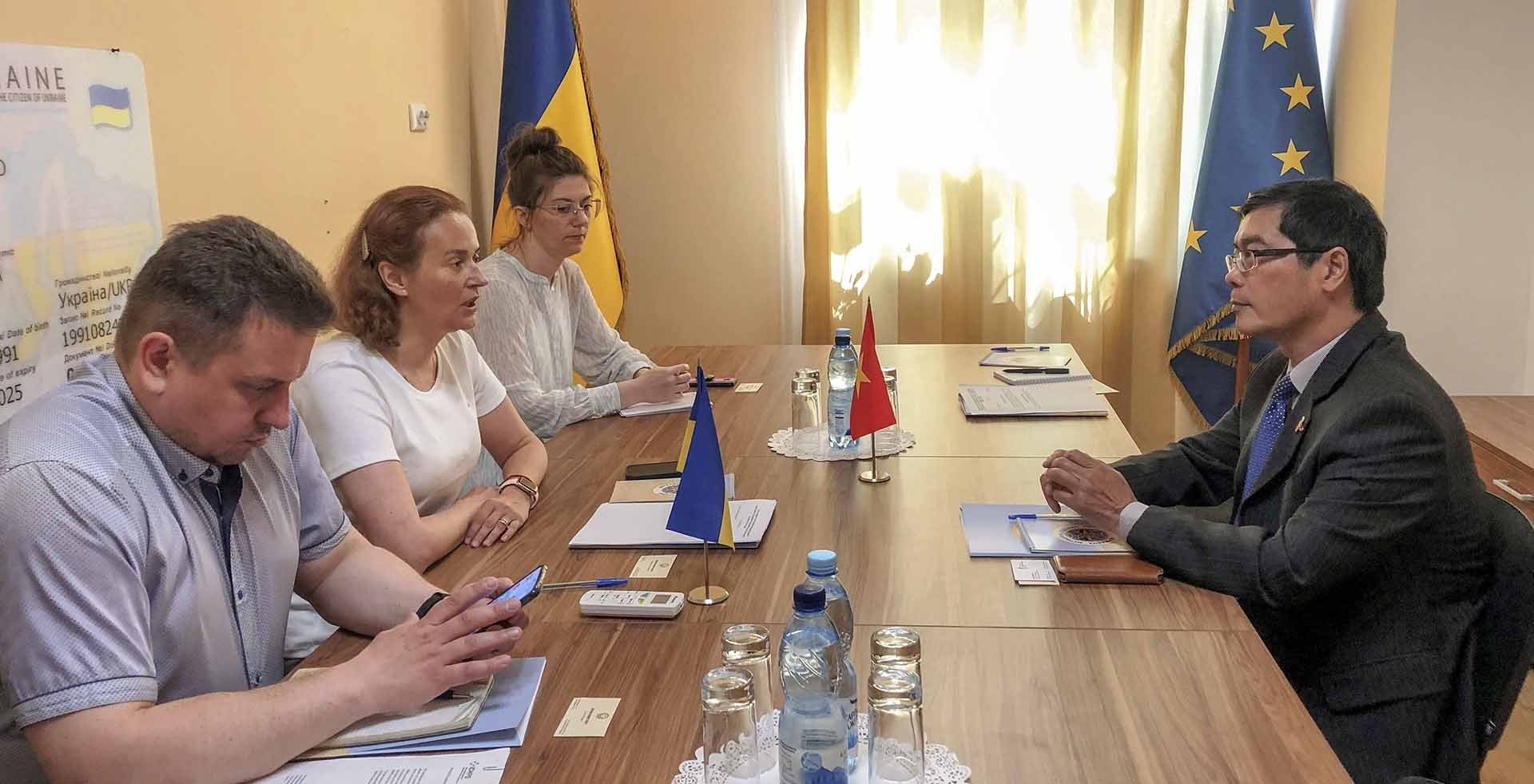 Việt Nam – Ukraine tiếp tục hợp tác chặt chẽ trong vấn đề bảo hộ công dân