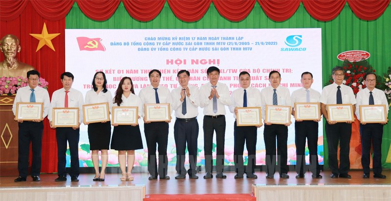 SAWACO tuyên dương các tập thể, cá nhân tiêu biểu trong học và làm theo Bác