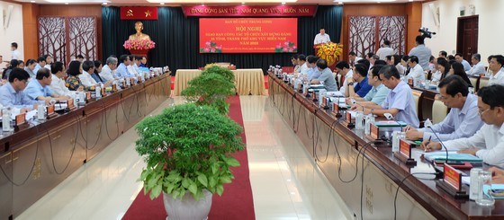 Chia sẻ kinh nghiệm công tác xây dựng Đảng khu vực miền Nam