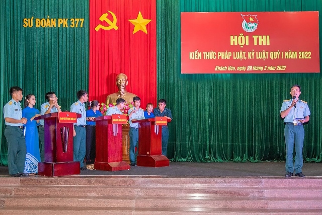 Quân chủng Phòng không - Không quân đẩy mạnh phổ biến, giáo dục pháp luật