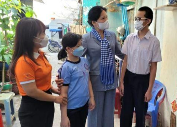 “Gia đình bình an - xã hội hạnh phúc”