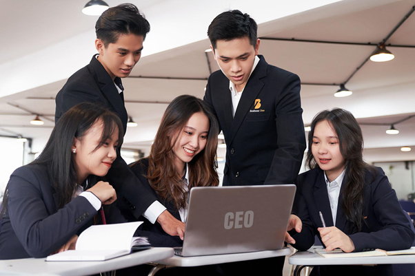 Môi trường đặc biệt “Kiến tạo thế hệ doanh nhân Thành công và Hạnh phúc”