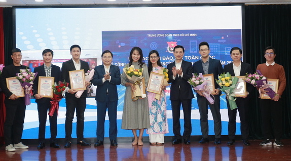 Giải báo chí về công tác đoàn và phong trào thanh thiếu nhi