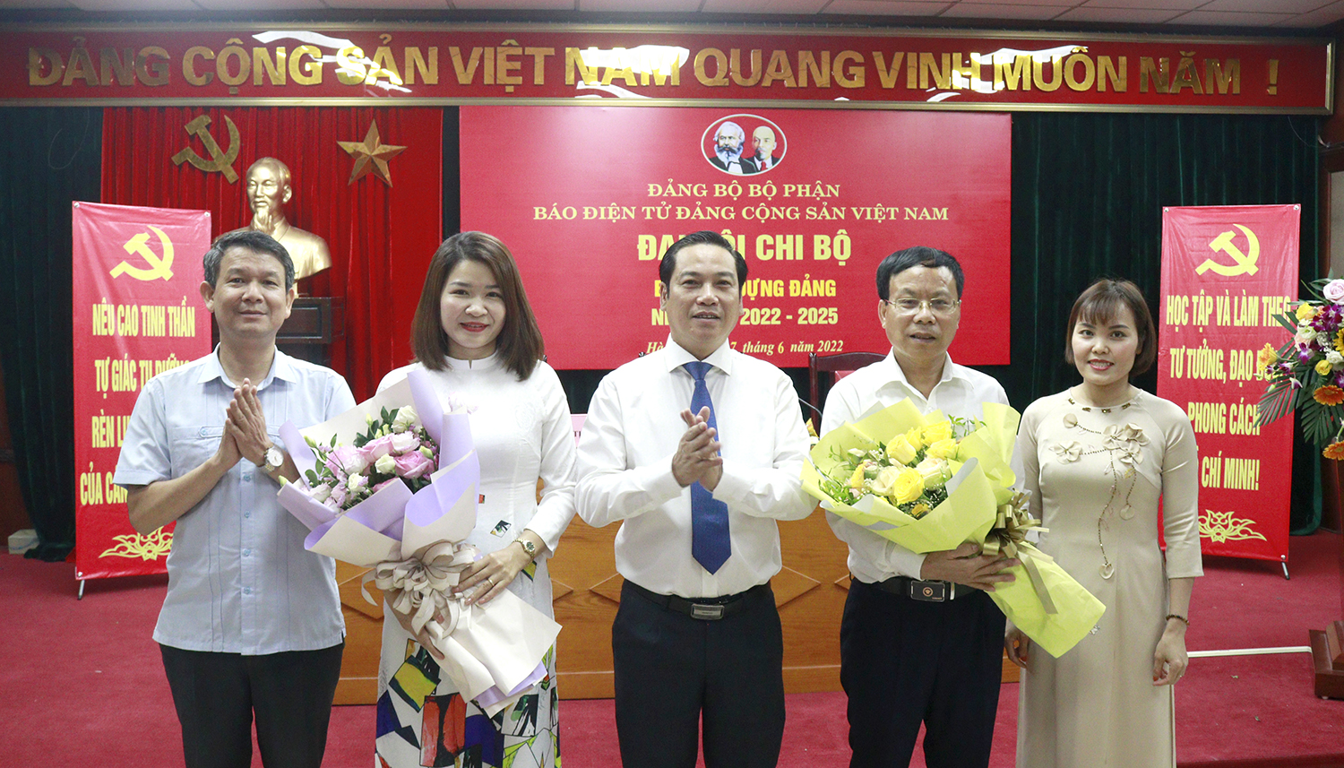 Khẳng định vị trí, vai trò, hạt nhân lãnh đạo của Báo Đảng