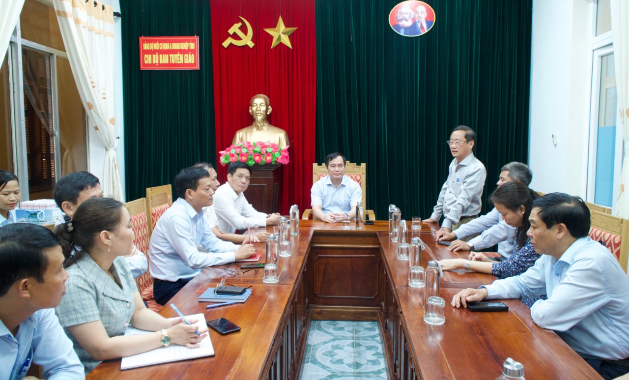 Ban Tuyên giáo Trung ương làm việc tại Quảng Trị