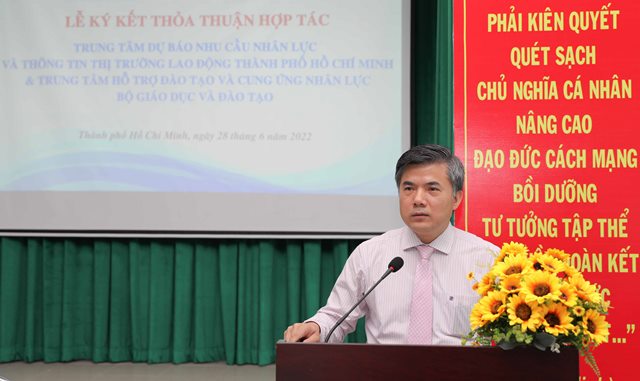 Phối hợp triển khai công tác nghiên cứu, dự báo nhu cầu nhân lực