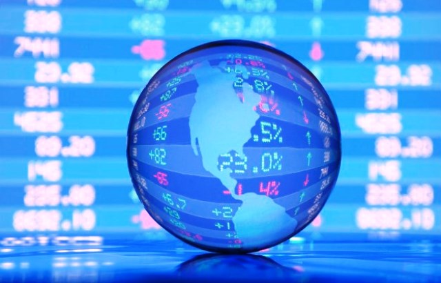 IMF Triển vọng kinh tế thế giới đang đối mặt với nhiều rủi ro khó lường