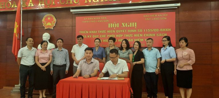 Lạng Sơn Tập trung triển khai dịch vụ thu BHXH, BHYT