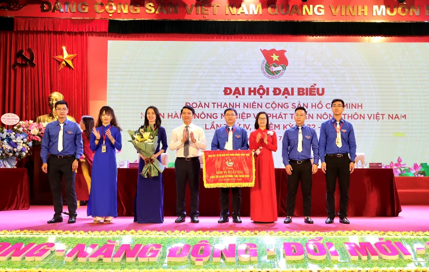 Phát huy vai trò tiên phong của Đoàn Thanh niên Agribank trong nhiệm kỳ mới