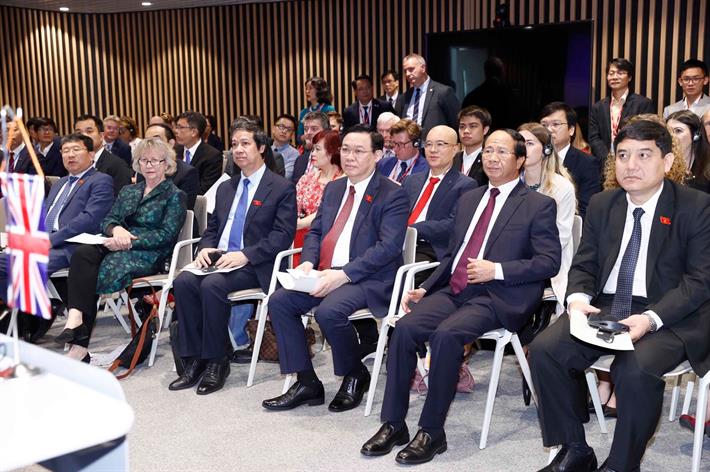 Mở ra giai đoạn hợp tác bền vững, hiệu quả giáo dục Việt Nam - Vương quốc Anh