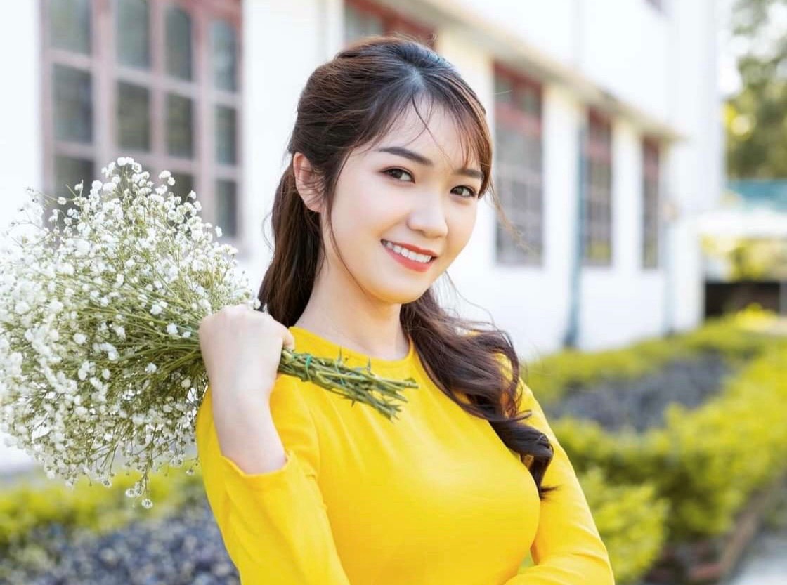 Bạn Cao Thị Mỹ Linh đoạt giải Nhất tuần 3 Cuộc thi tìm hiểu lịch sử quan hệ đặc biệt Việt Nam - Lào