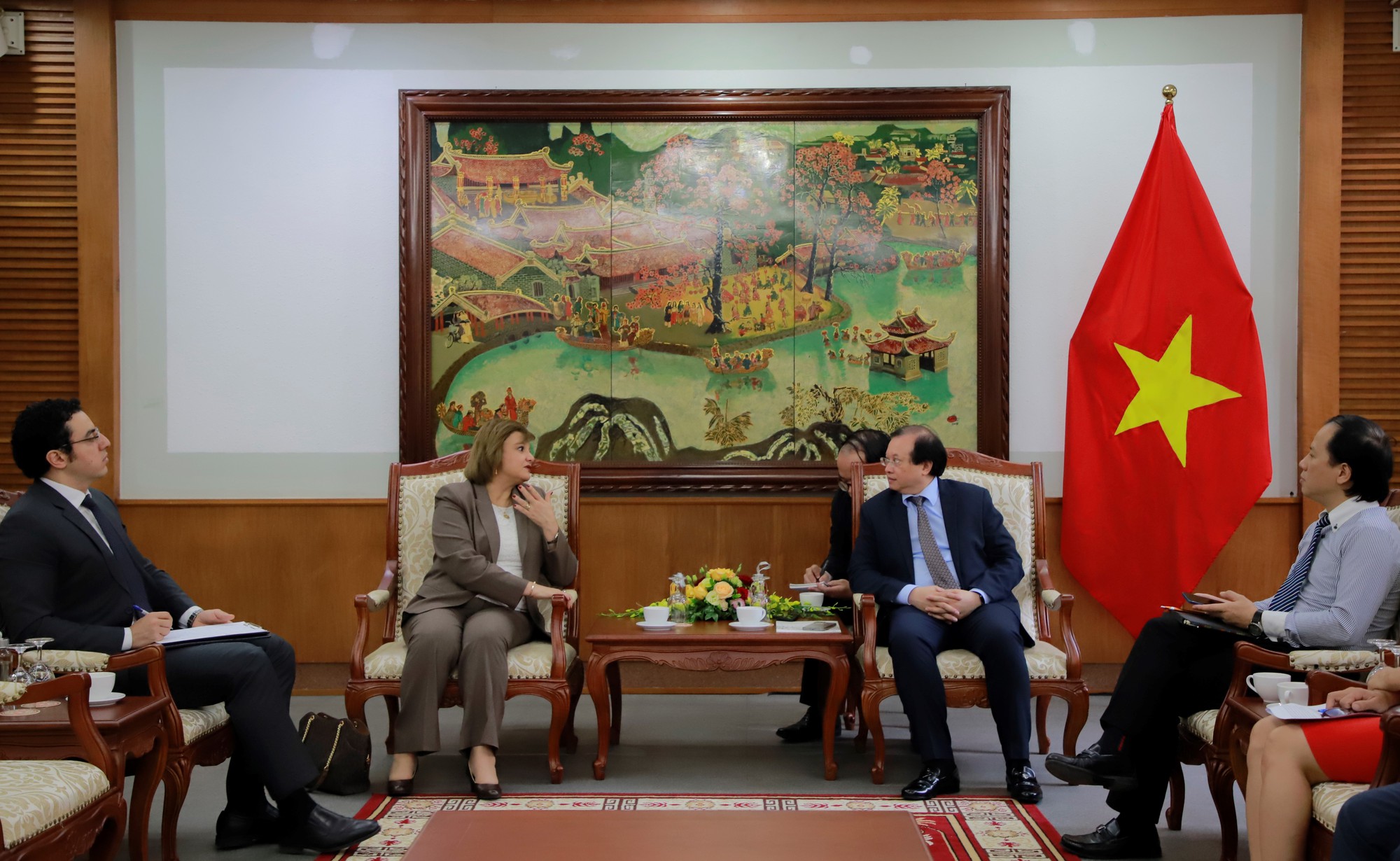 Tăng cường giao lưu, hợp tác VHTTDL giữa Việt Nam với Ai Cập và Angola