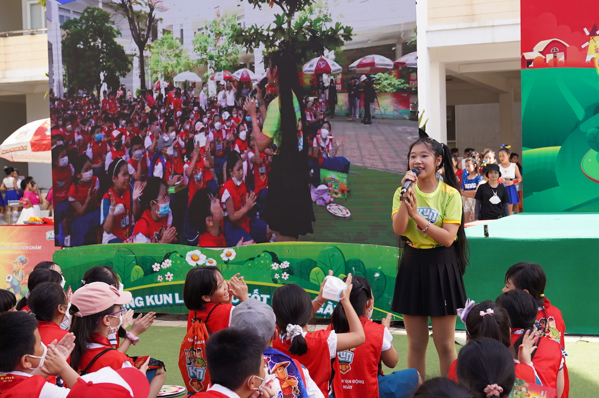 “Thiếu nhi Việt Nam - Học tập tốt, rèn luyện chăm”