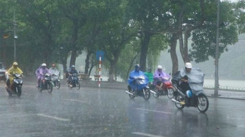 Bắc Bộ mưa dông, Trung Bộ nắng nóng gay gắt