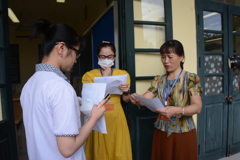 Kỳ thi tốt nghiệp THPT 2022 Đề thi môn Ngữ Văn vừa sức