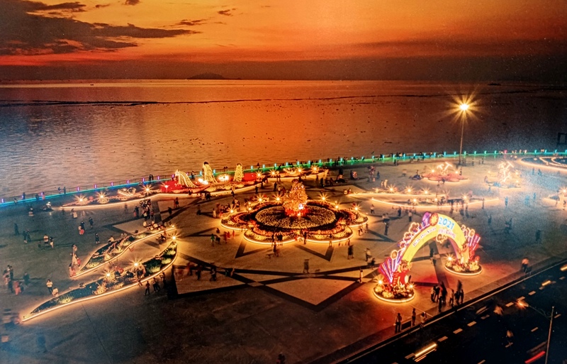 “Tổ quốc bên bờ sóng”