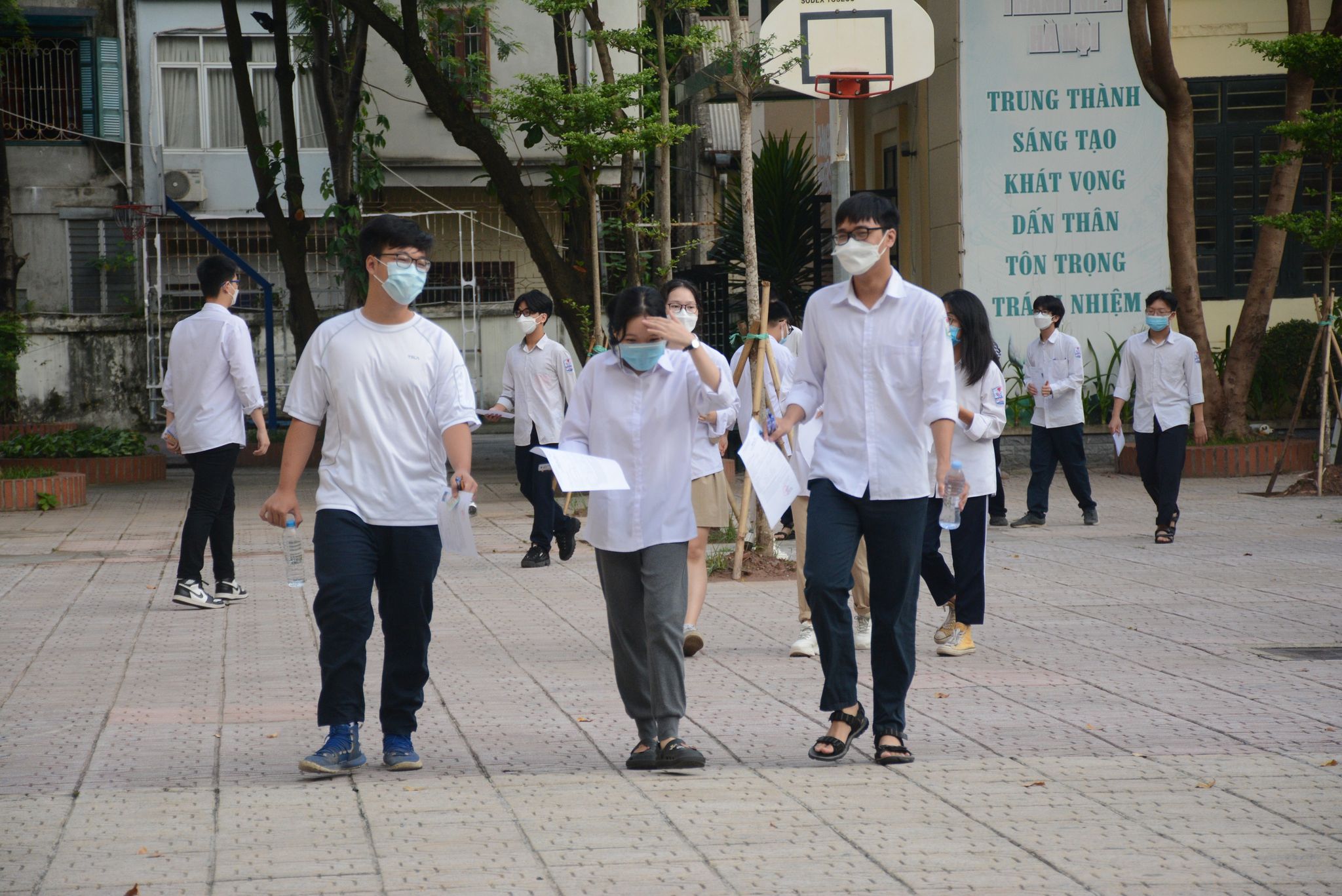 Thi tốt nghiệp THPT 2022 Khoảng 80 câu hỏi môn tiếng Anh ở mức độ nhận biết, thông hiểu