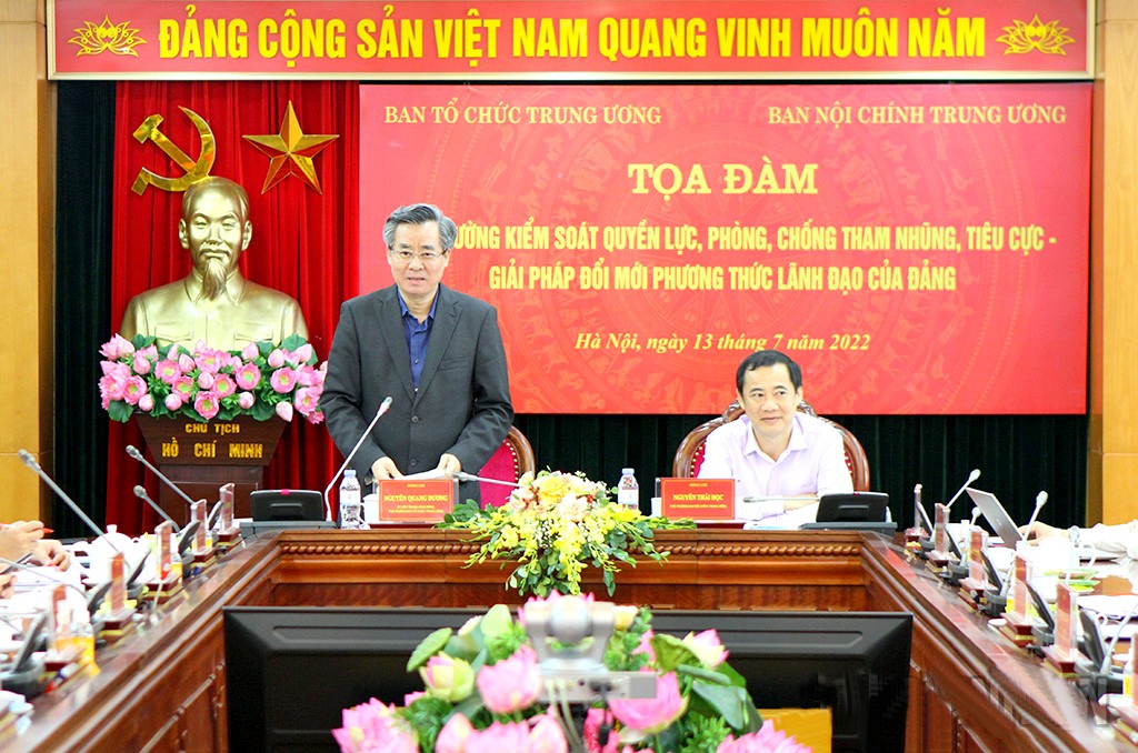 Giải pháp đổi mới phương thức lãnh đạo của Đảng