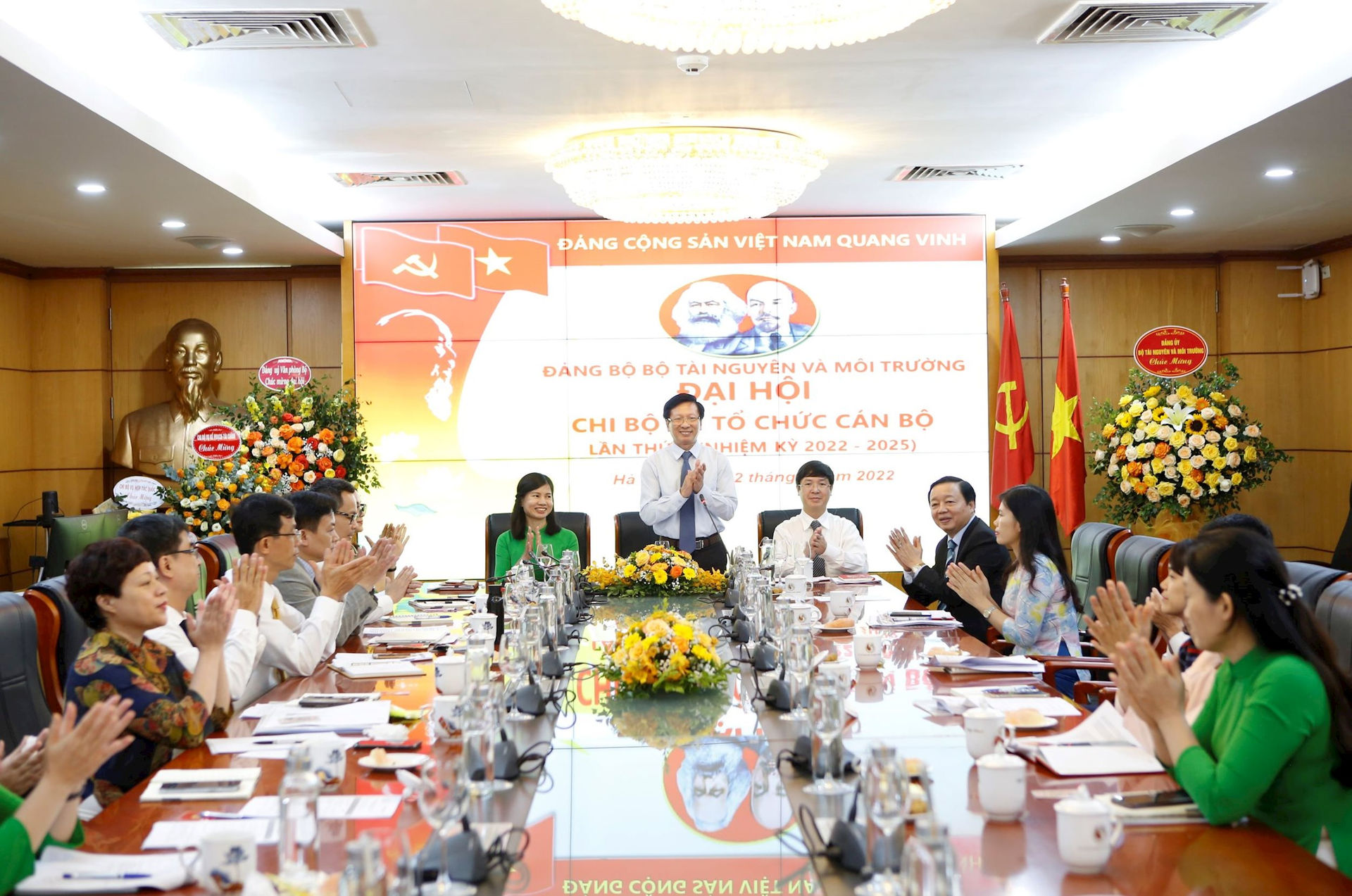 Xây dựng đội ngũ đảng viên ngành tài nguyên môi trường đủ phẩm chất, năng lực, ngang tầm nhiệm vụ

​