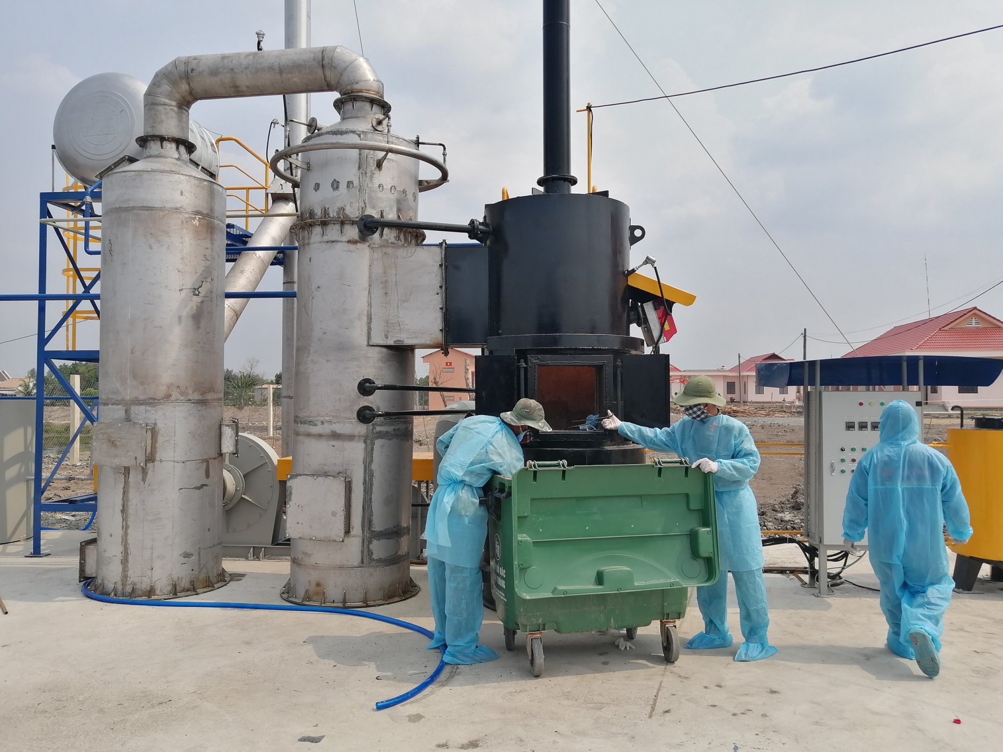 Sự nguy hiểm của chất thải y tế và các biện pháp xử lý