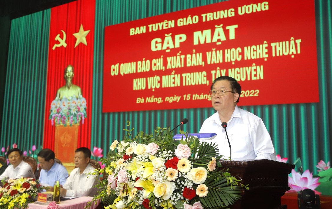 Tạo ra nhiều tác phẩm giá trị, mang đậm bản sắc văn hoá miền Trung, Tây Nguyên