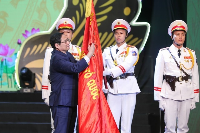 Thủ tướng Cảnh sát nhân dân Việt Nam viết tiếp những bản anh hùng ca chiến thắng của thời kỳ mới