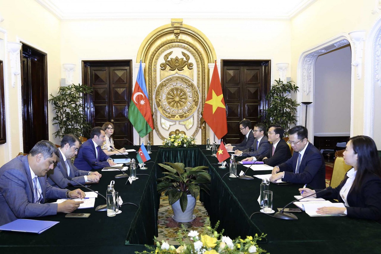 Tiếp tục phát triển quan hệ hữu nghị truyền thống và hợp tác Việt Nam - Azerbaijan