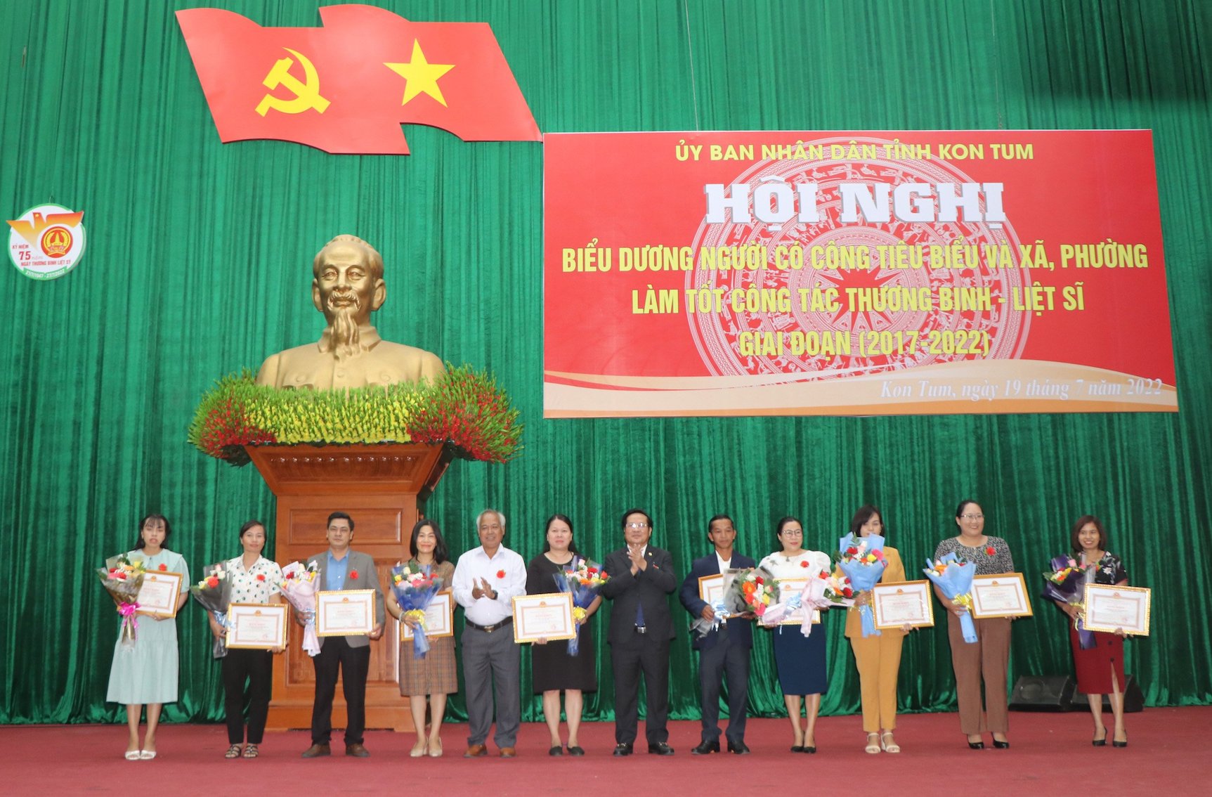 Kon Tum tuyên dương các tập thể và cá nhân có thành tích trong công tác Thương binh-Liệt sỹ