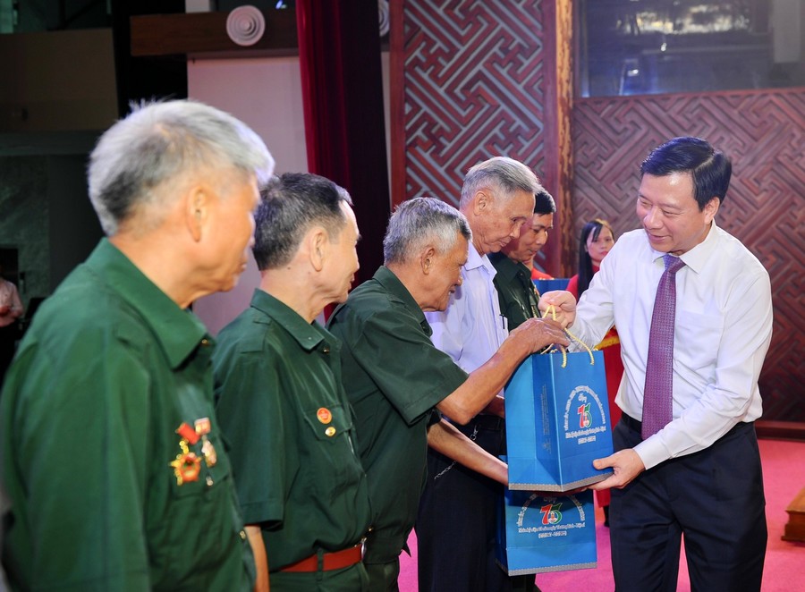 Hải Dương Tuyên dương người có công với Cách mạng tiêu biểu