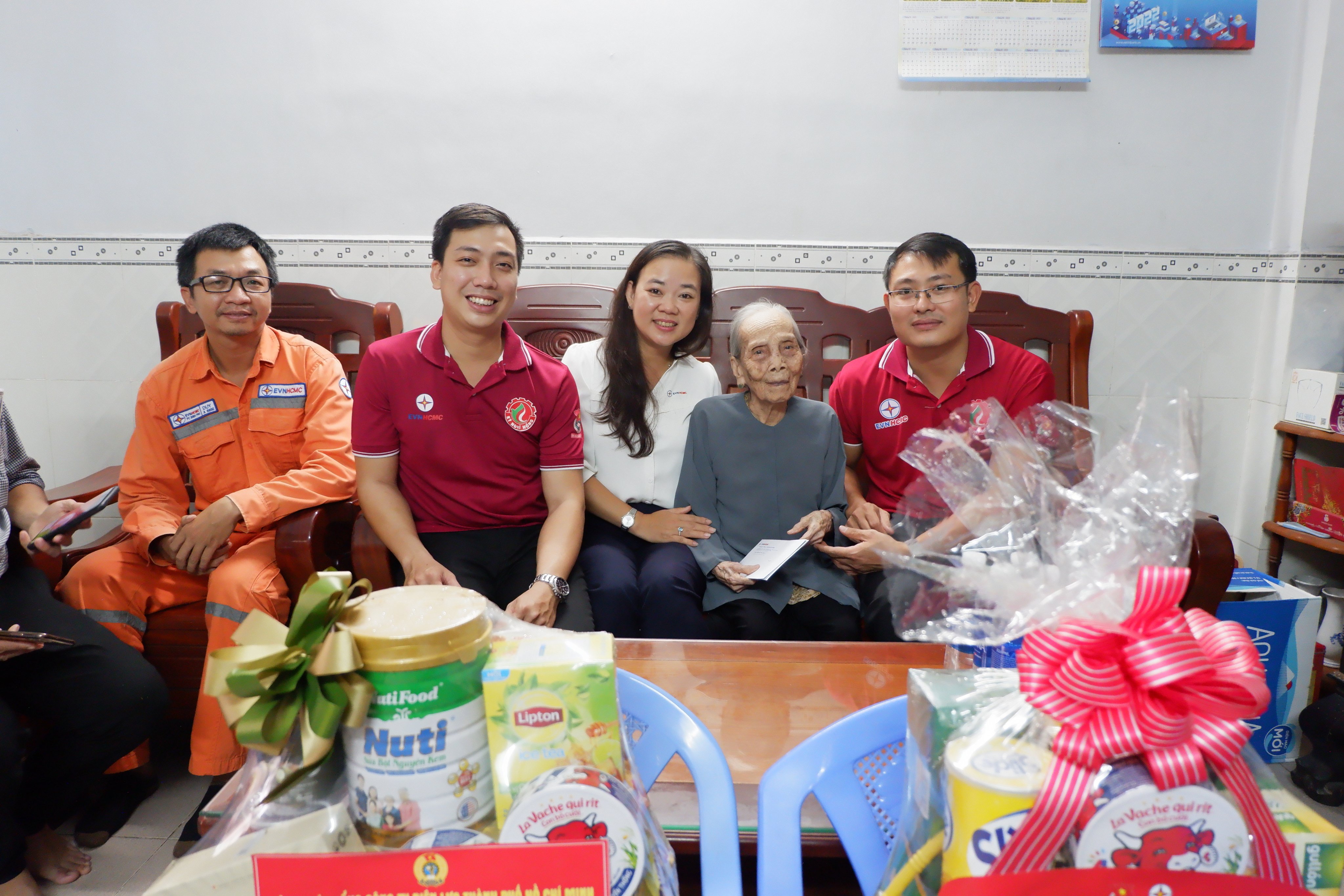 Tổng Công ty Điện lực TP Hồ Chí Minh tổ chức nhiều hoạt động đền ơn đáp nghĩa
