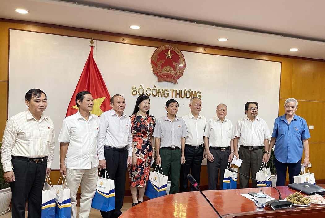 Bộ Công Thương tri ân các thương binh và thân nhân gia đình liệt sỹ