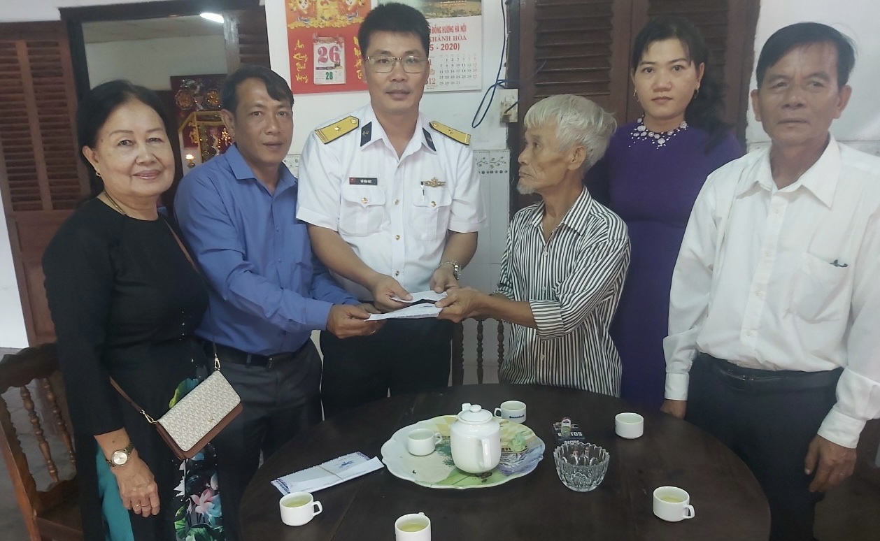 Hoạt động tri ân của Hải đội 411 tại Khánh Hòa