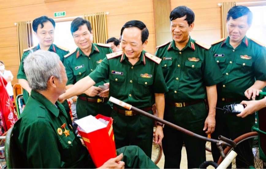 Tri ân bằng những việc làm thiết thực